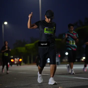 Runner Photo 5472930
