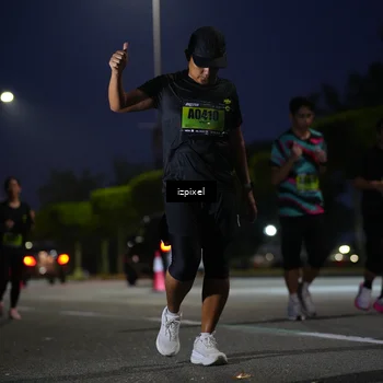 Runner Photo 5472941