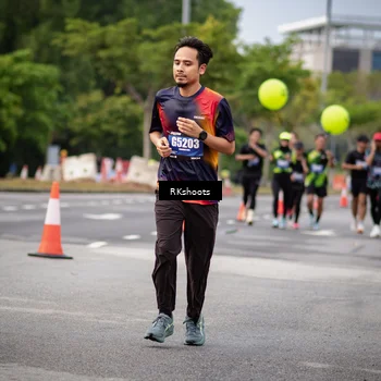 Runner Photo 5473044
