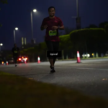Runner Photo 5473132
