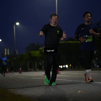 Runner Photo 5473390