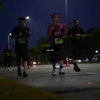 Runner Photo 5473565