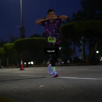 Runner Photo 5473897