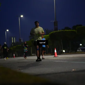 Runner Photo 5474012