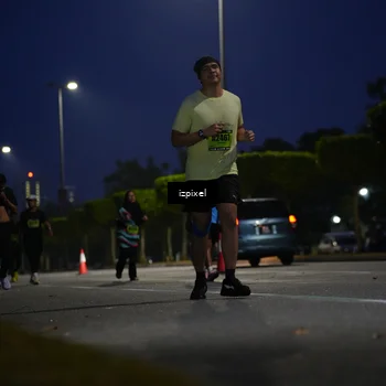 Runner Photo 5474039