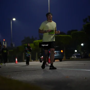 Runner Photo 5474044