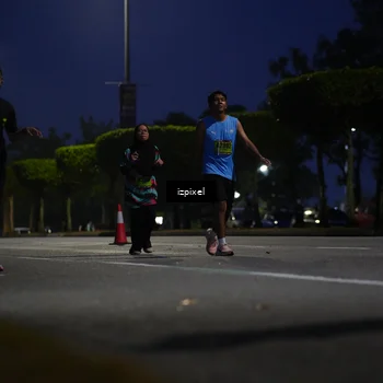 Runner Photo 5474065