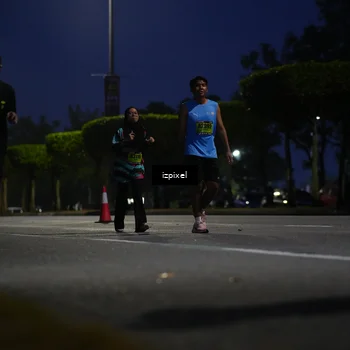 Runner Photo 5474066