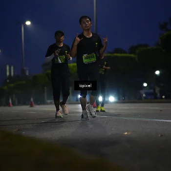 Runner Photo 5474193