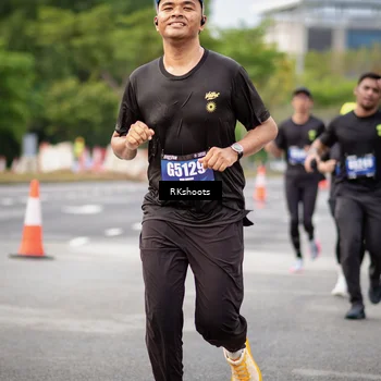 Runner Photo 5474244