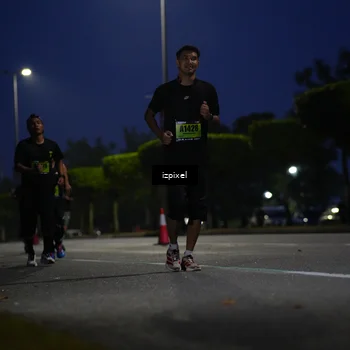 Runner Photo 5474393