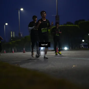 Runner Photo 5474399
