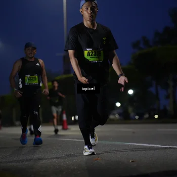 Runner Photo 5474466