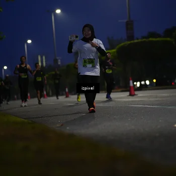 Runner Photo 5474688