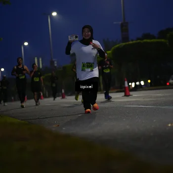 Runner Photo 5474699