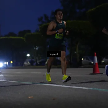 Runner Photo 5474780