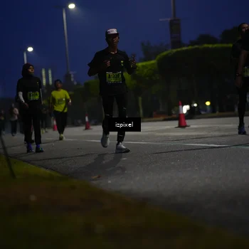 Runner Photo 5474904