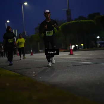 Runner Photo 5474908