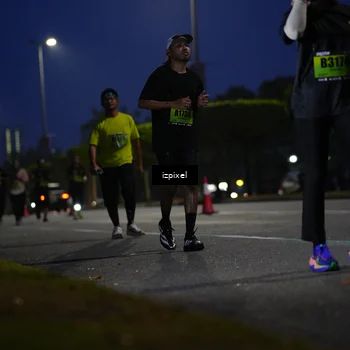 Runner Photo 5475004