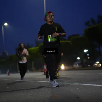 Runner Photo 5475138