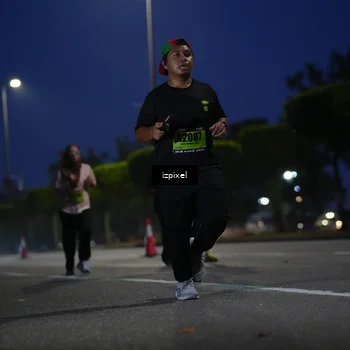 Runner Photo 5475189