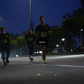 Runner Photo 5475290