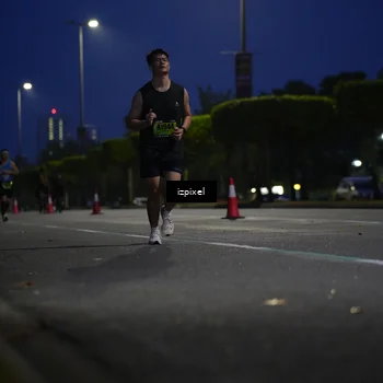 Runner Photo 5475691