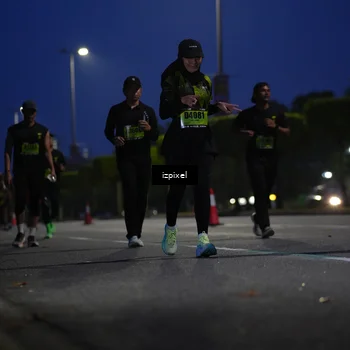 Runner Photo 5476078