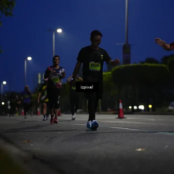 Runner Photo 5476149
