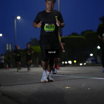 Runner Photo 5476187