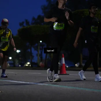 Runner Photo 5476202