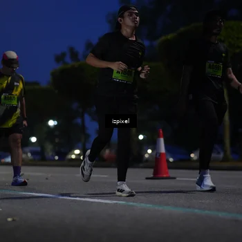 Runner Photo 5476203
