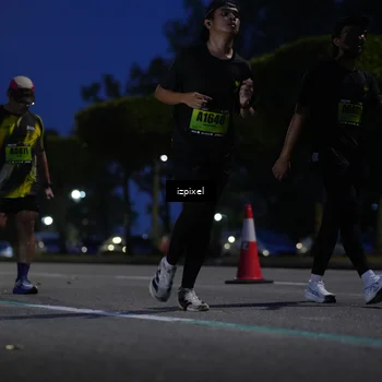 Runner Photo 5476210