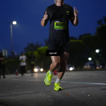 Runner Photo 5476216
