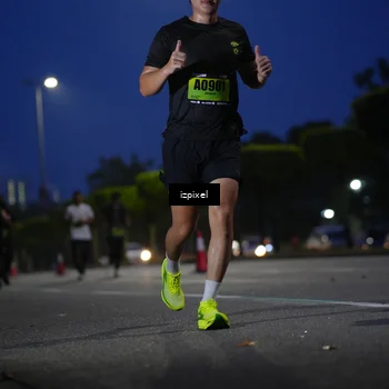 Runner Photo 5476229