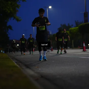Runner Photo 5476240