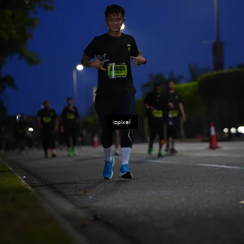Runner Photo 5476248