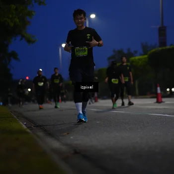 Runner Photo 5476272