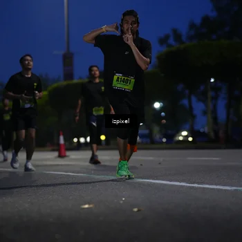 Runner Photo 5476276