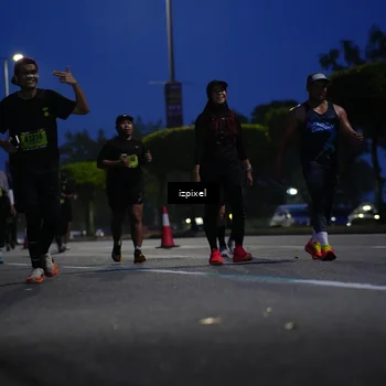 Runner Photo 5476765