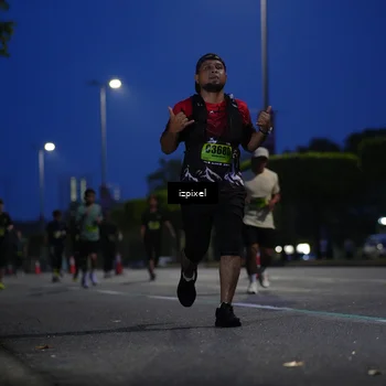 Runner Photo 5476813