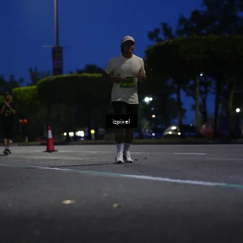 Runner Photo 5476819