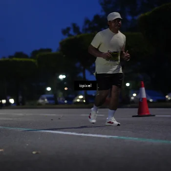 Runner Photo 5476835