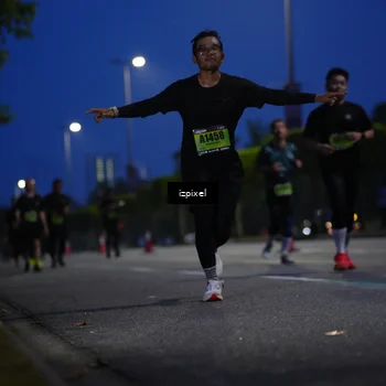 Runner Photo 5476893