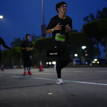 Runner Photo 5476901