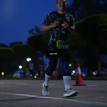 Runner Photo 5476909