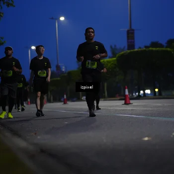 Runner Photo 5476913