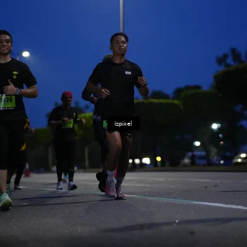 Runner Photo 5476949
