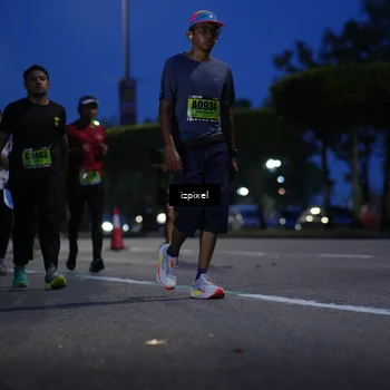 Runner Photo 5476981
