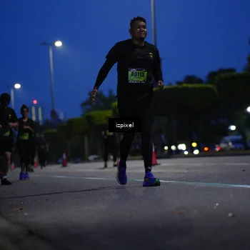 Runner Photo 5477032